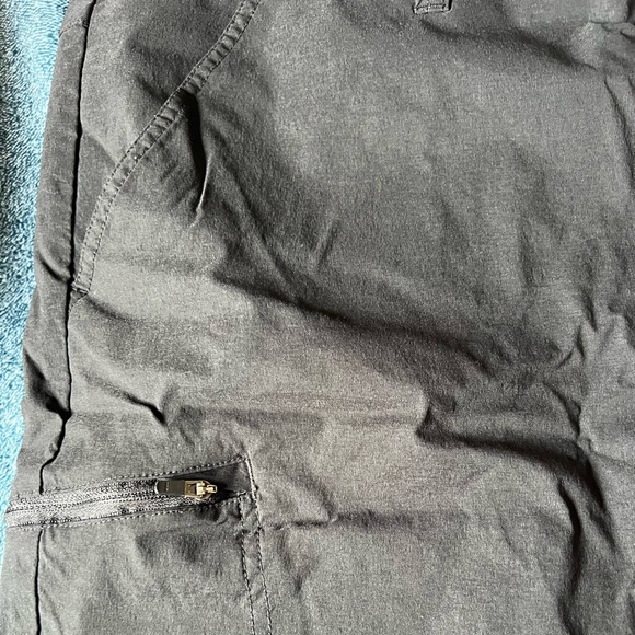 Weatherproof Shorts - Picture 4 of 6